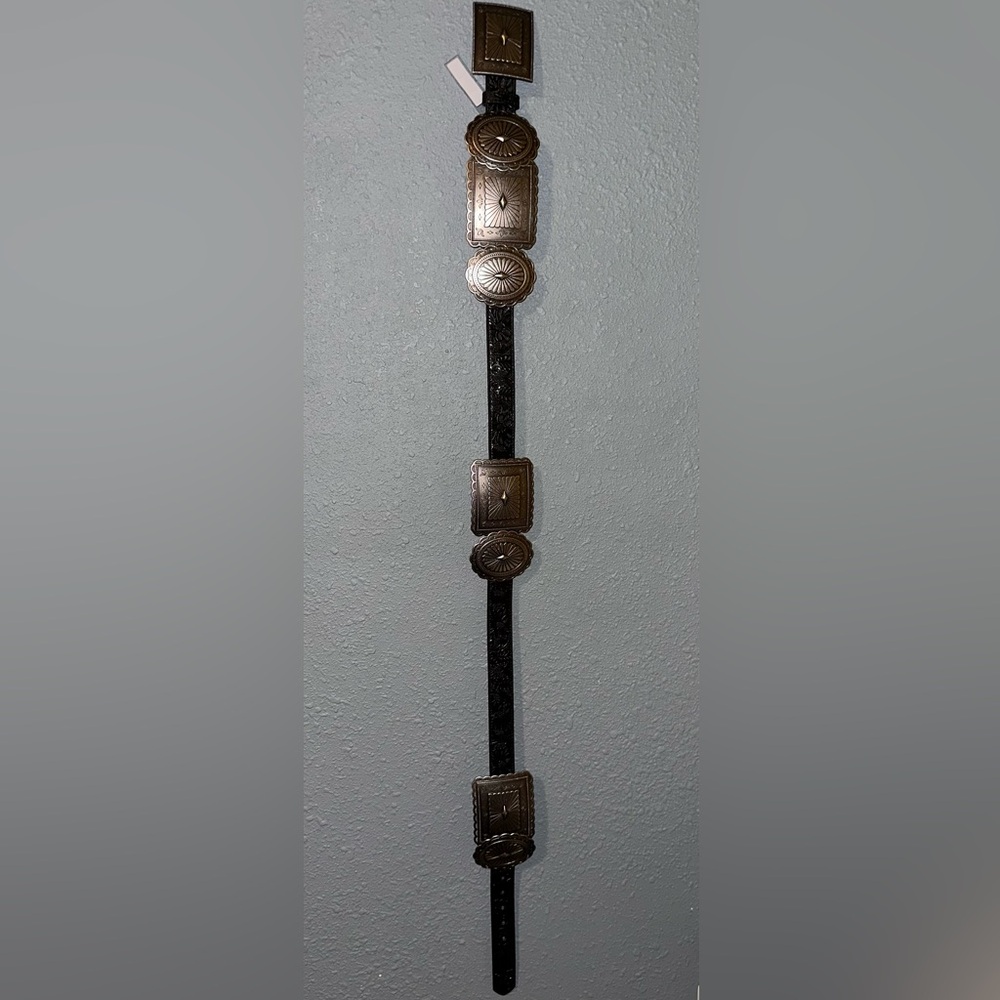 Black Ariat Western Leather Concho Belt